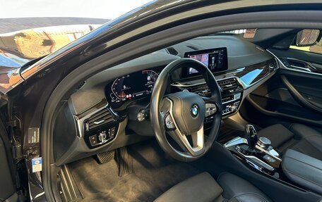BMW 5 серия, 2019 год, 3 950 000 рублей, 7 фотография