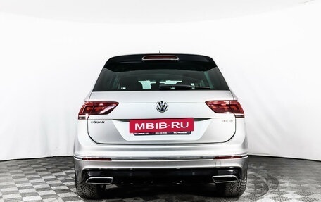 Volkswagen Tiguan II, 2018 год, 3 172 525 рублей, 6 фотография