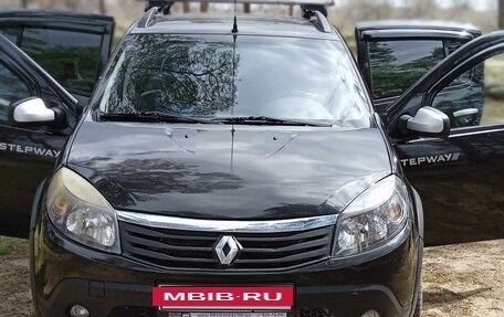 Renault Sandero I, 2012 год, 743 000 рублей, 3 фотография