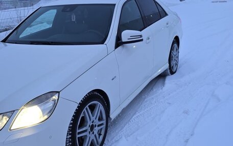 Mercedes-Benz E-Класс, 2012 год, 1 350 000 рублей, 5 фотография