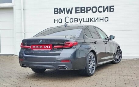 BMW 5 серия, 2021 год, 4 599 000 рублей, 2 фотография