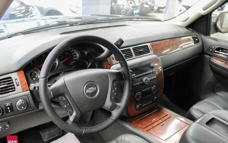 Chevrolet Tahoe III, 2008 год, 1 869 000 рублей, 3 фотография