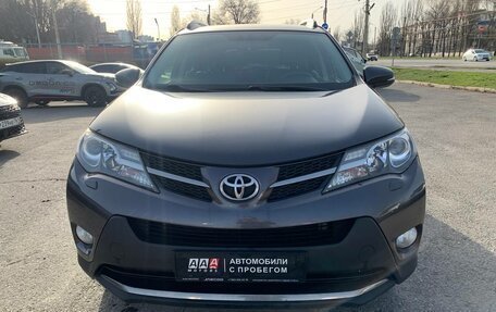 Toyota RAV4, 2013 год, 1 965 000 рублей, 2 фотография