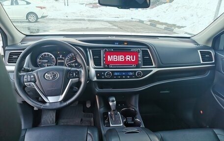 Toyota Highlander III, 2014 год, 2 980 000 рублей, 3 фотография