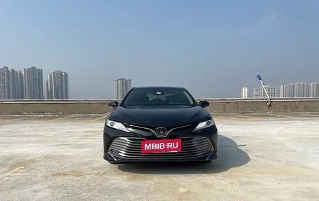 Toyota Camry, 2021 год, 2 300 000 рублей, 2 фотография
