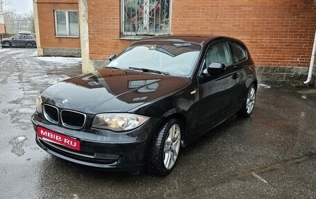 BMW 1 серия, 2010 год, 780 000 рублей, 2 фотография