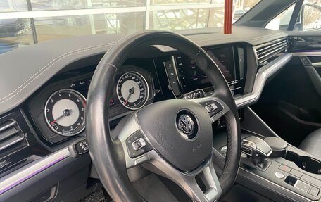 Volkswagen Touareg III, 2019 год, 5 850 000 рублей, 9 фотография