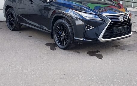 Lexus RX IV рестайлинг, 2019 год, 5 000 000 рублей, 4 фотография
