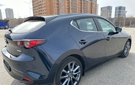 Mazda 3, 2022 год, 3 500 000 рублей, 5 фотография