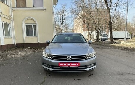 Volkswagen Passat B8 рестайлинг, 2019 год, 1 890 000 рублей, 3 фотография