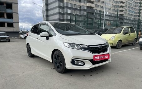 Honda Fit III, 2018 год, 1 390 000 рублей, 2 фотография