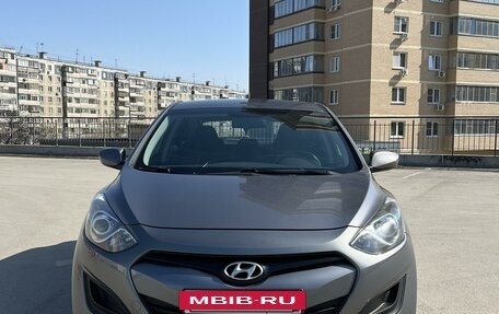 Hyundai i30 II рестайлинг, 2013 год, 900 000 рублей, 2 фотография