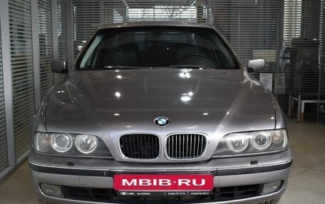 BMW 5 серия, 2000 год, 640 000 рублей, 2 фотография
