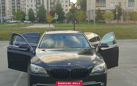 BMW 7 серия, 2011 год, 2 050 000 рублей, 2 фотография