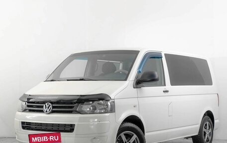 Volkswagen Caravelle T5, 2012 год, 2 149 000 рублей, 3 фотография