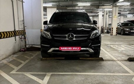 Mercedes-Benz GLE, 2017 год, 4 100 000 рублей, 3 фотография