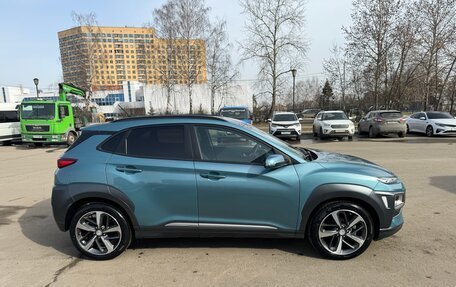 Hyundai Kona I, 2018 год, 2 230 000 рублей, 2 фотография