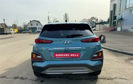 Hyundai Kona I, 2018 год, 2 230 000 рублей, 4 фотография