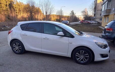 Opel Astra J, 2012 год, 870 000 рублей, 2 фотография