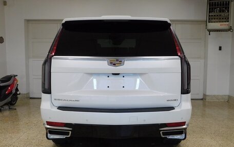 Cadillac Escalade V, 2023 год, 10 893 000 рублей, 4 фотография