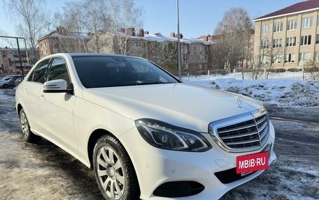 Mercedes-Benz E-Класс, 2013 год, 2 200 000 рублей, 3 фотография
