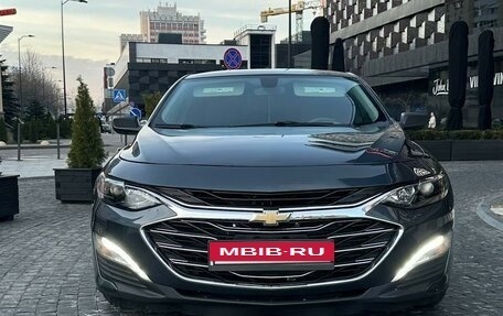 Chevrolet Malibu IX, 2019 год, 1 400 000 рублей, 5 фотография