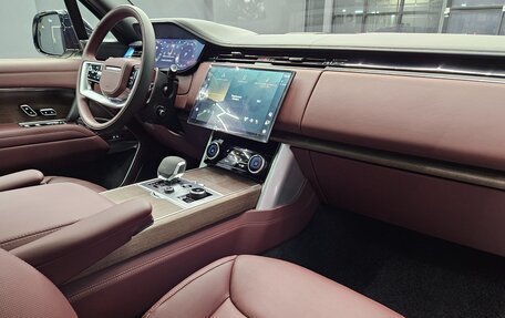 Land Rover Range Rover IV рестайлинг, 2023 год, 28 900 000 рублей, 6 фотография