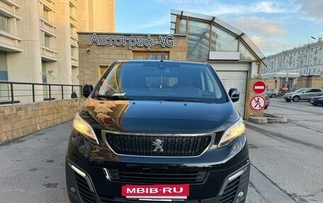 Peugeot Traveller I, 2021 год, 3 300 000 рублей, 3 фотография
