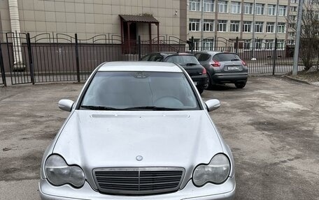 Mercedes-Benz C-Класс, 2001 год, 395 000 рублей, 2 фотография