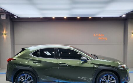 Lexus UX I, 2021 год, 4 220 000 рублей, 3 фотография