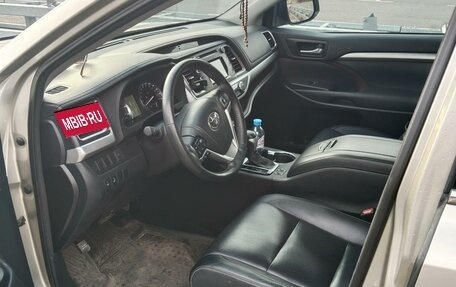 Toyota Highlander III, 2014 год, 3 900 000 рублей, 6 фотография
