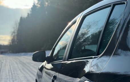 Renault Sandero II рестайлинг, 2018 год, 1 350 000 рублей, 3 фотография