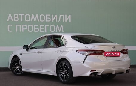 Toyota Camry, 2022 год, 5 463 000 рублей, 4 фотография