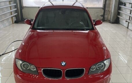 BMW 1 серия, 2006 год, 770 000 рублей, 2 фотография