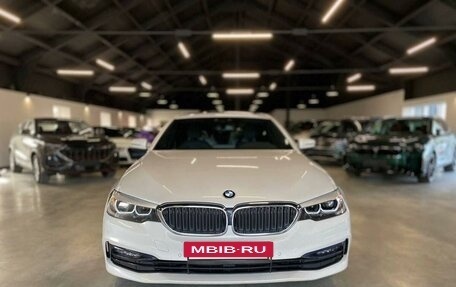 BMW 5 серия, 2020 год, 4 240 000 рублей, 2 фотография