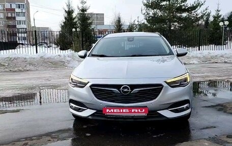 Opel Insignia II рестайлинг, 2018 год, 1 790 000 рублей, 2 фотография