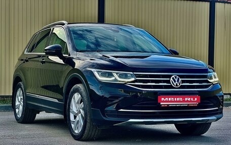 Volkswagen Tiguan II, 2021 год, 3 549 000 рублей, 2 фотография