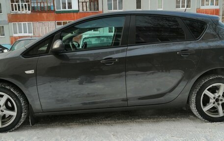 Opel Astra J, 2010 год, 712 000 рублей, 3 фотография