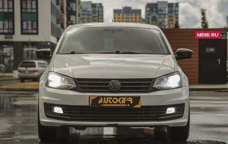 Volkswagen Polo VI (EU Market), 2018 год, 1 235 000 рублей, 2 фотография