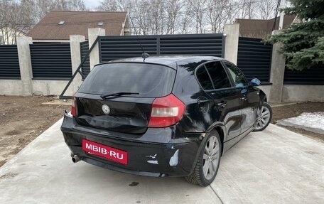 BMW 1 серия, 2004 год, 650 000 рублей, 3 фотография