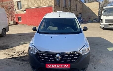 Renault Dokker, 2019 год, 1 600 000 рублей, 3 фотография