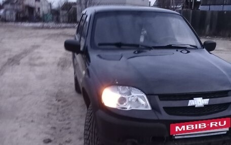 Chevrolet Niva I рестайлинг, 2011 год, 620 000 рублей, 4 фотография