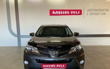 Toyota RAV4, 2015 год, 2 200 000 рублей, 2 фотография