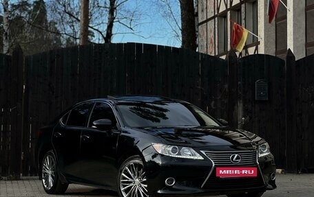Lexus ES VII, 2013 год, 2 250 000 рублей, 10 фотография