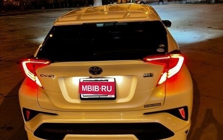 Toyota C-HR I рестайлинг, 2018 год, 2 510 000 рублей, 4 фотография