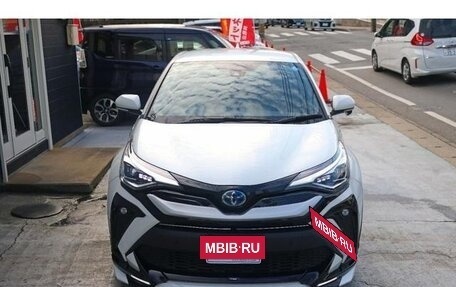 Toyota C-HR I рестайлинг, 2023 год, 2 150 000 рублей, 2 фотография