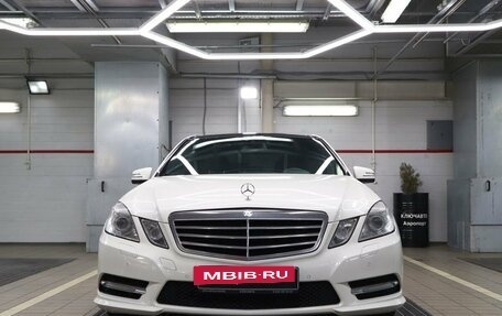 Mercedes-Benz E-Класс, 2011 год, 1 795 000 рублей, 3 фотография