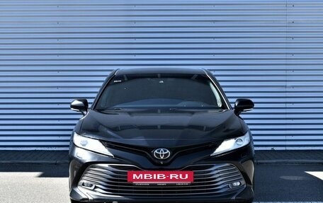 Toyota Camry, 2019 год, 3 275 000 рублей, 2 фотография