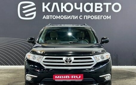 Toyota Highlander III, 2012 год, 2 145 000 рублей, 2 фотография