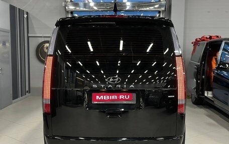 Hyundai Staria, 2023 год, 7 500 000 рублей, 4 фотография